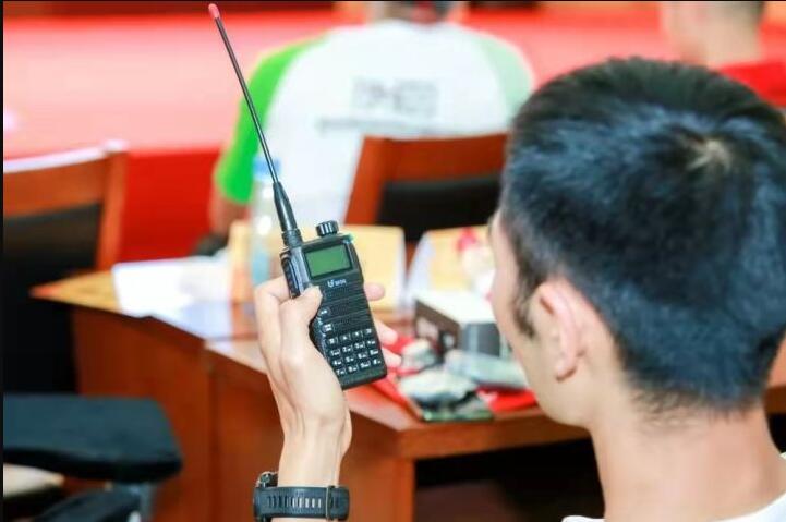 辦理無(wú)線(xiàn)電臺執照，應符合哪些條件？